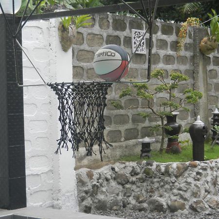 Hotel V-House San Pablo City Exterior foto