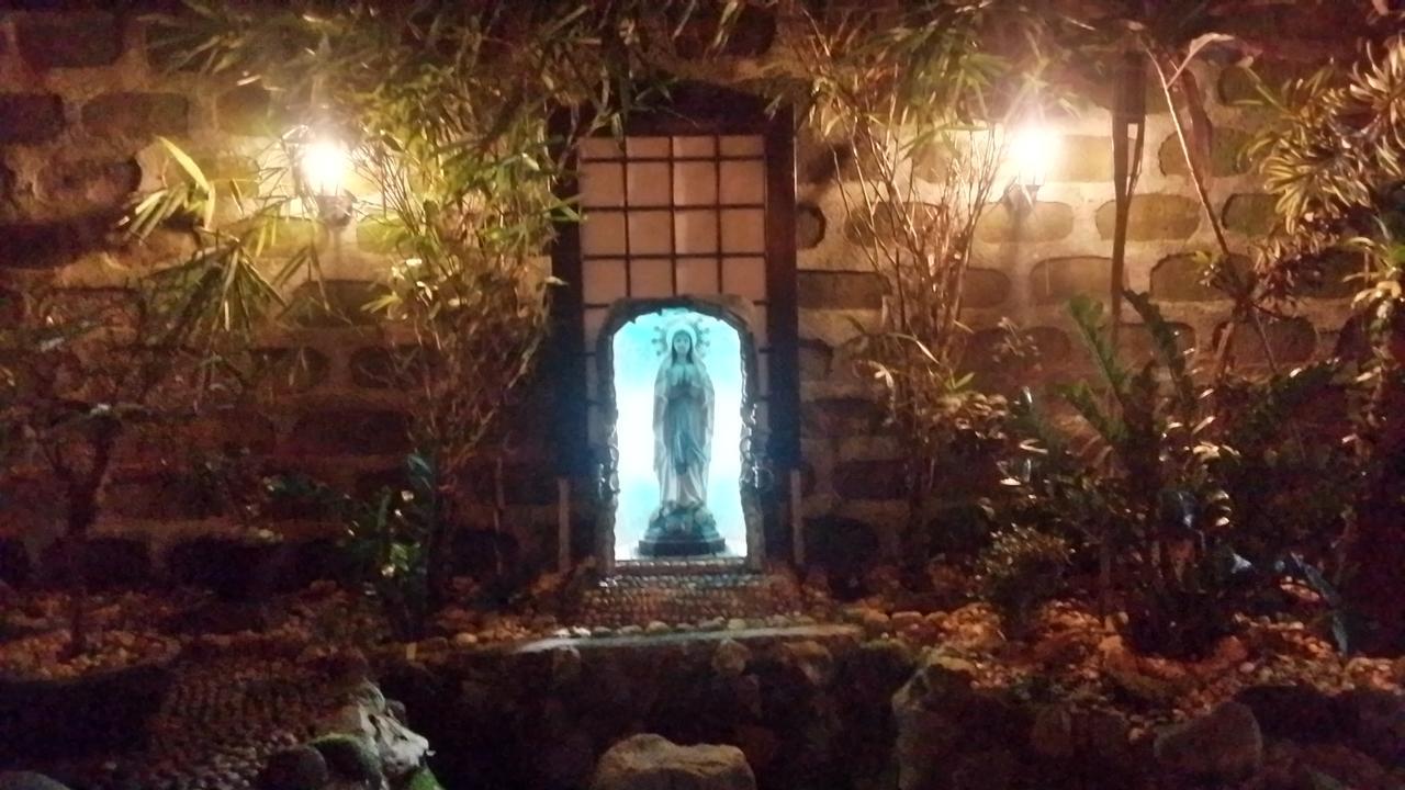 Hotel V-House San Pablo City Exterior foto
